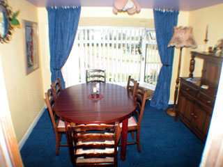 The dining room that can easily seat 6 people.
